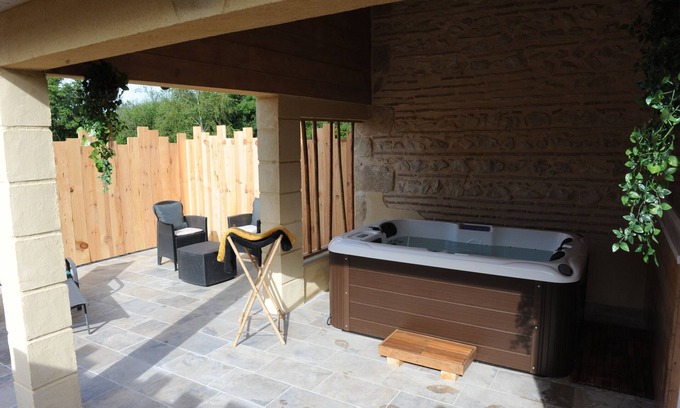 Marmande Cama Y Desayuno | L'alcôve d'Aliénor Elegance and romance in the heart of the Lot-et-Garonne region