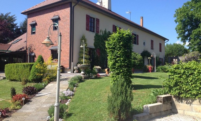 Besain Casa | L'Ancienne Cure