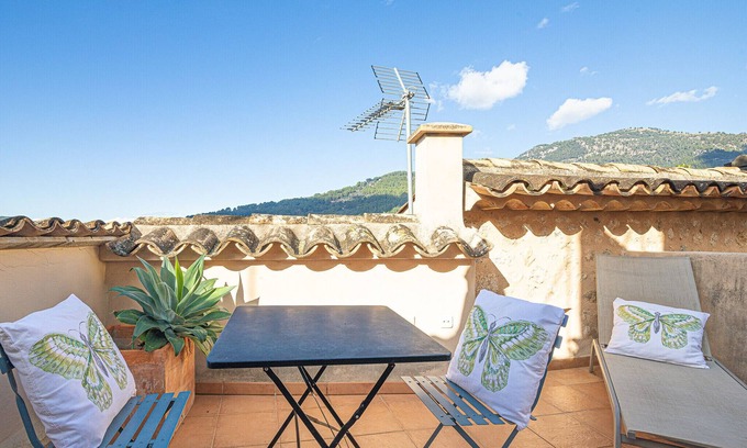 Biniaraix Chalet De Esquí | L'Angel by Rentallorca