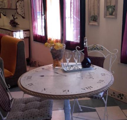 Usini Cama Y Desayuno | L'Antica Cantina