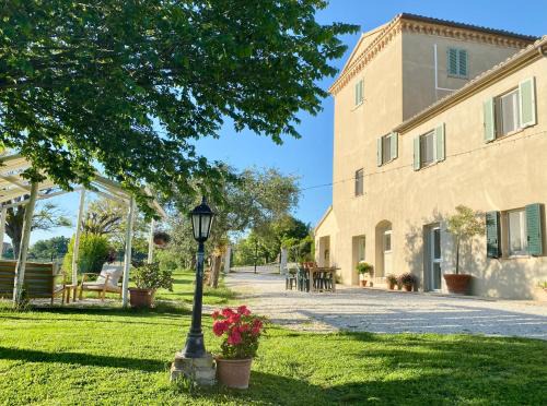 Ostra Apartamento | L'Antica Colombaia Appartamenti