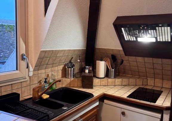 Old Town Apartamento | L'Atelier - Logis d'artiste - Centre historique