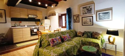 Formello Casa | L' Atelier Velly