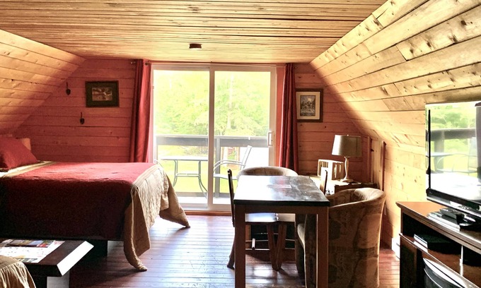 Mauricie Hotel | L'Auberge Refuge du Trappeur Inn