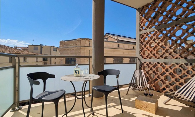 Beziers City Centre Apartamento | "L'authentique" - hyper center - lovely terrace!