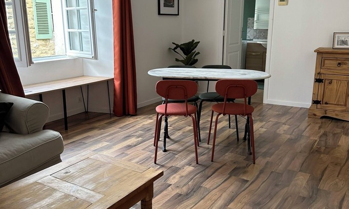 Laval Apartamento | L'authentique Lavallois