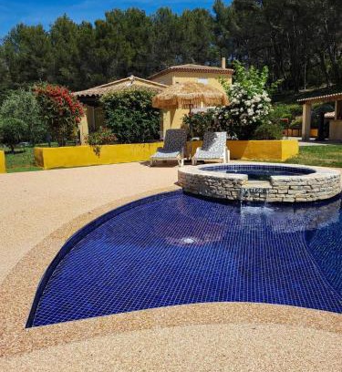 Auriol Casa | L'Eden sous l'olivier