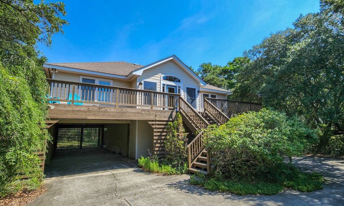 Southern Shores Casa | L'ESCALE - Soak in the summer sun this oceanside 4 BR home!