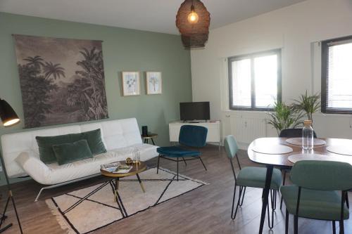 Bourg-l'Eveque Apartamento | L'Eucalyptus, charmant T2 au cœur du centre ville
