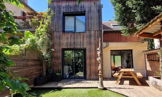 Saint Joseph/Mittelharth Casa | L'evasion - Maison Avec Jardin et 2 Places de Parking Privé
