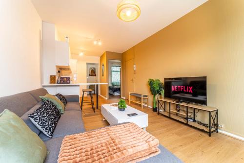 Croix Apartamento | L'Holden - 2 beds - Terrace - Wifi - Tram
