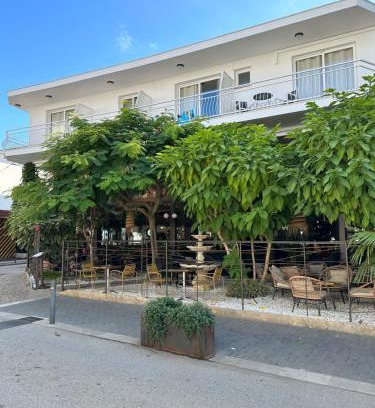 Tossa de Mar Hotel | L'Illa Hotel