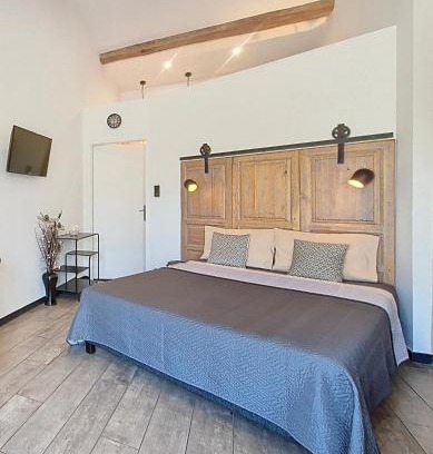Cubnezais Casa | L inarretable studio independant