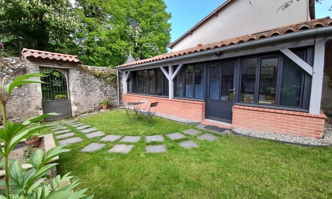 Saint-Sebastien-sur-Loire Cama Y Desayuno | L'Inattendu