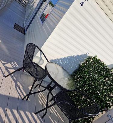 Chapel Saint Leonards Complejo | L & J Caravan Skegness