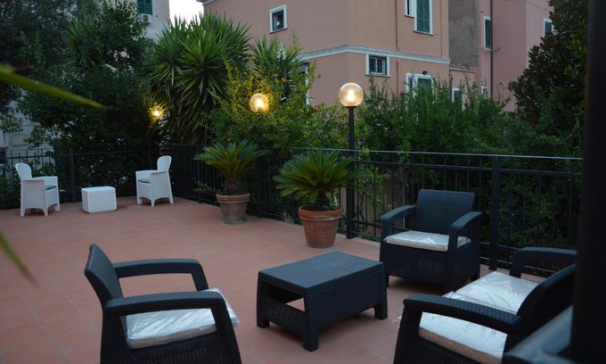 Pigneto Casa | L'Oasi al Pigneto - Guest house
