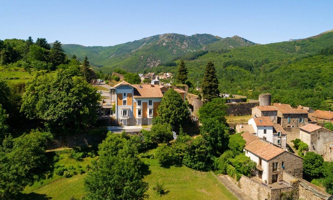 St Gervais sur Mare Cama Y Desayuno | L'Ortensia