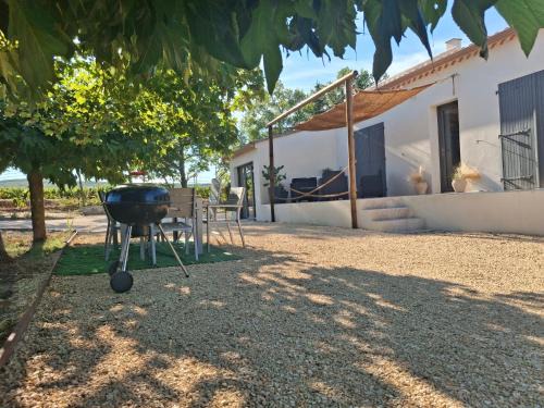 Saint-Paulet-de-Caisson Casa | L 'oustalet