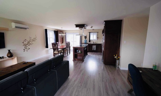 Saint-Ignace-de-Loyola Casa | La 1171A - Maison au domaine privé