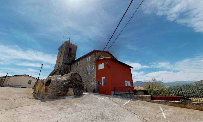 Torre de Esera Apartamento | CASA RURAL LA ABADIA-APARTAMENTO LA PEÑA
