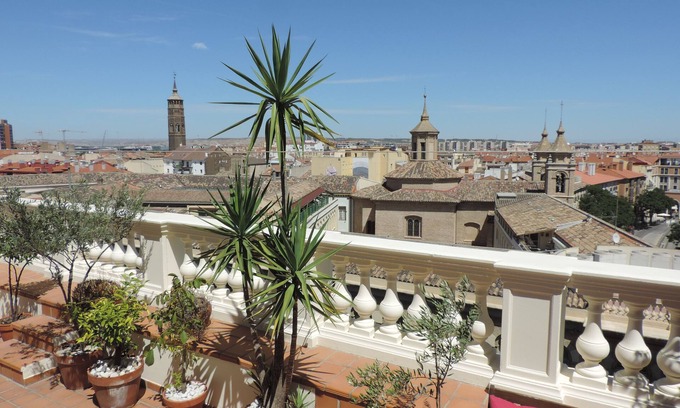 Zaragoza Old Town Apartamento | LA BALAUSTRADA, LAS MEJORES VISTAS EN EL CENTRO Y CON PARKING INCLUIDO