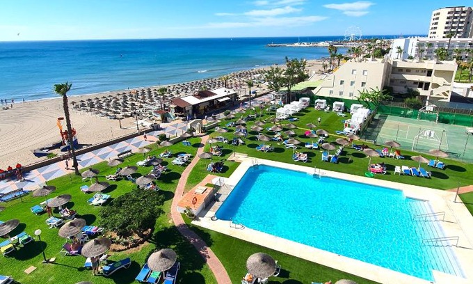 Carihuela Hotel | La Barracuda