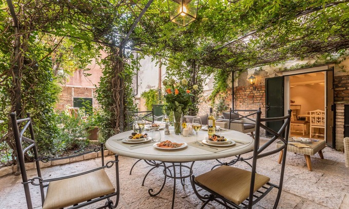 Dorsoduro Apartamento | Lujosa casa de jardín en La Baruffa
