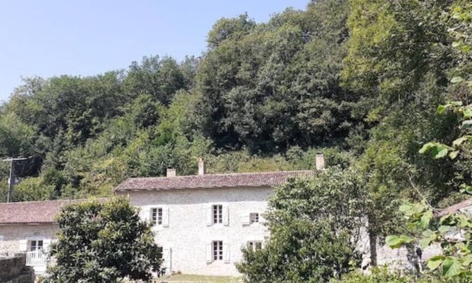 Beruges Casa | La Belle du Pin, Maison en Pleine Nature