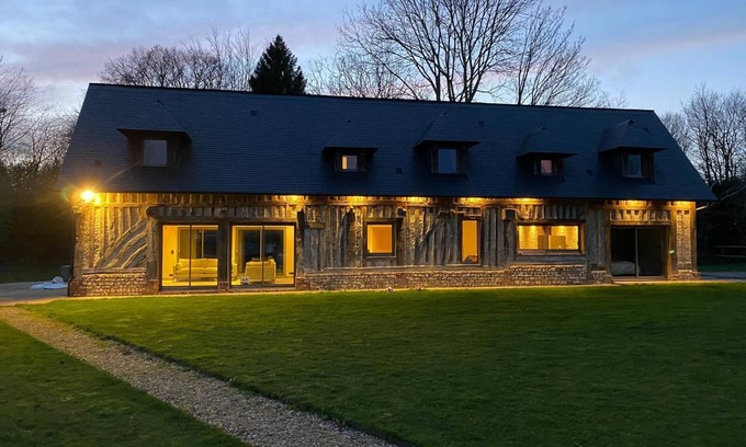 Saint-Gatien-des-Bois Casa | LA BELLE NORMANDE, Superb 8P house, 10 minutes from Deauville Trouville Honfleur