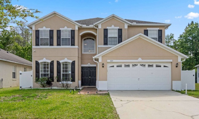Vista East Casa | La Belle Onyx Retreat Home