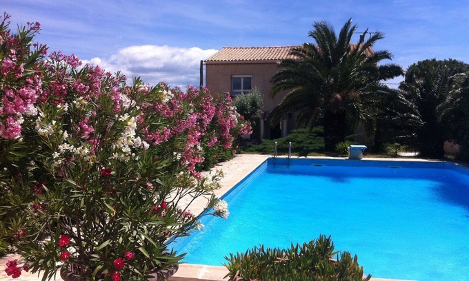Marseillan Villa | La Belle Scribote - Waterside Villa con magníficas vistas de laguna y Sète