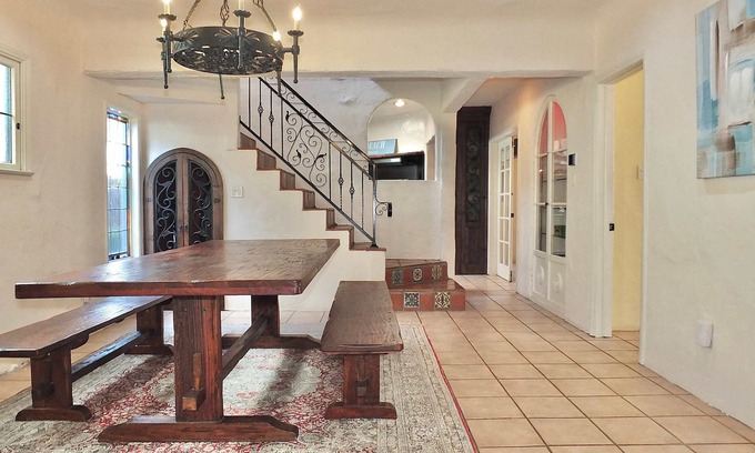 Belmont Shore Casa | La Brisa 1 Block From the Beach!
