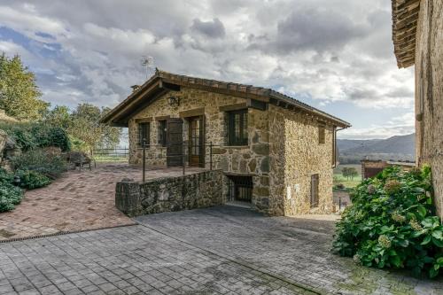 La Vall d'en Bas Casa | La Cabanya de la Rovira - Dalt