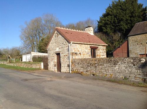La Foret-Auvray Casa | La Cahute, gîte étape