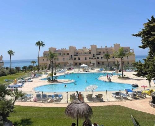 Mijas Apartamento | La Cala gorgeous 2 bedroom apartment with stunning gardens, pools and sea views