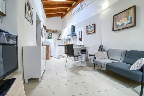 Oristano Historic Centre Casa | La Campidanese