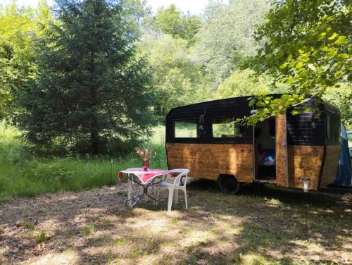 Saint-Julien-le-Petit Otro | La caravane nature