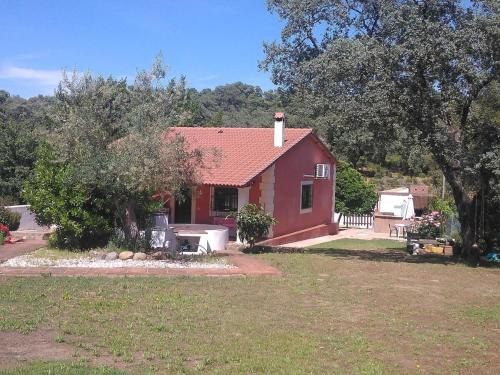 Valdeflores Chalet De Esquí | La casa de los Humeros