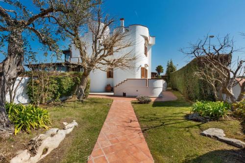 Trani Casa | La Casa Bianca by BarbarHouse