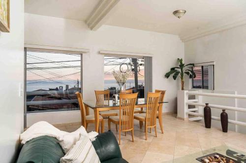 San Antonio del Mar Casa | La Casa de Abajo