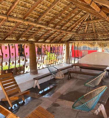Mazatlan Hotel | La casa de Arnold