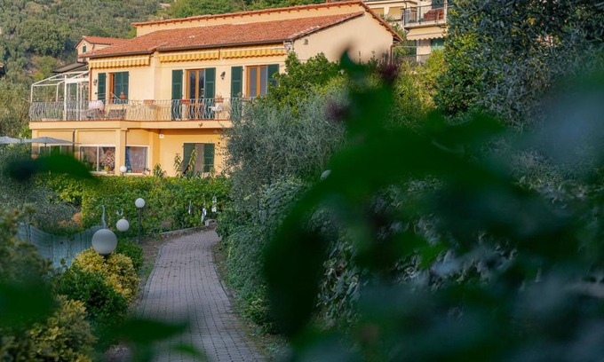 Lerici Casa | LA CASA DEI NONNI