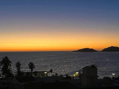 Balcones de Loma Linda Casa | La casa del cerro con vista al oceano pacifico