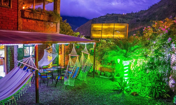 Banos de Agua Santa Cama Y Desayuno | La Casa del Molino Blanco B&B
