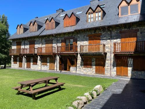 Taull Casa | La Casa Del Pla