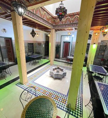 Layoun Casa | La Casa Espanyola