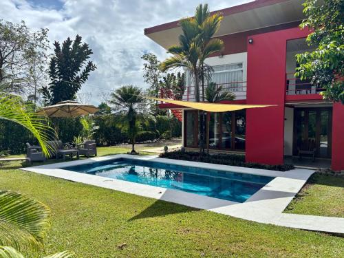 Penas Blancas Casa | La Casa Pina Pacifica near La Fortuna