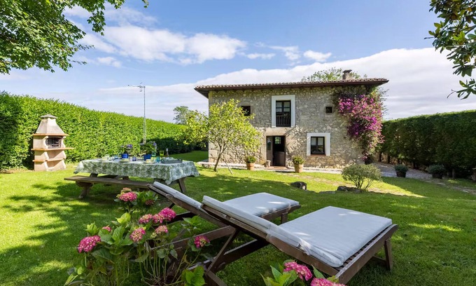 Llamigo Casa | La Casa vacacional del Güelu