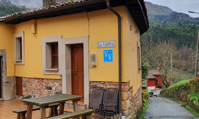 Prado Casa | " La Casina " Mar , Playa y Montaña. Disfruta del entorno , gastotronomía