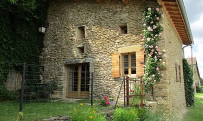 Chatillon-Saint-Jean Casa | LA CAVE - STONE BUILDING